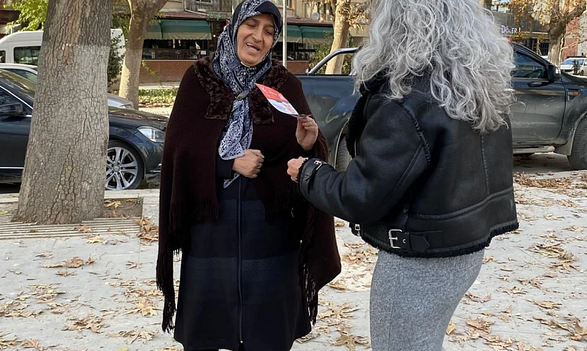 Malatya'da Kadınlar Sahada: Yeniden Refah'tan Yoğun Halk Teması