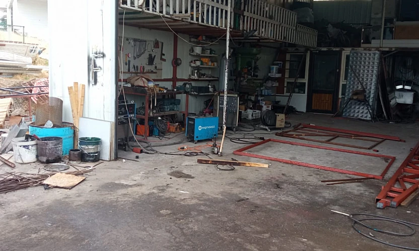 Malatya'da Sanayi Sitesinde Tiner Faciası: İki Kişi Yaralandı