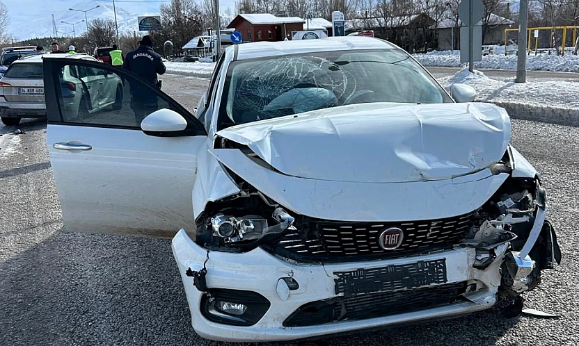 Malatya-Doğanşehir Yolunda Trafik Kazası: 3 Yaralı