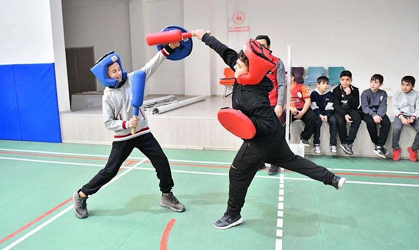 Melekbaba Gençlik Merkezi'nde 'Önem' Projesine Yoğun İlgi