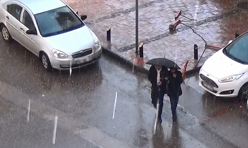 Meteoroloji'den sağanak, kar ve çığ tehlikesi uyarısı