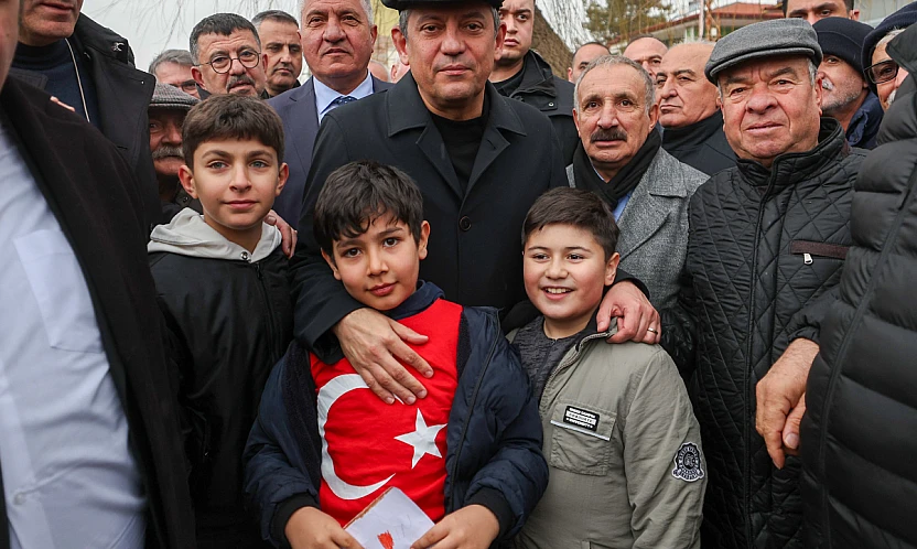 Özgür Özel'den Polat Mahallesi'ne Cami Talimatı