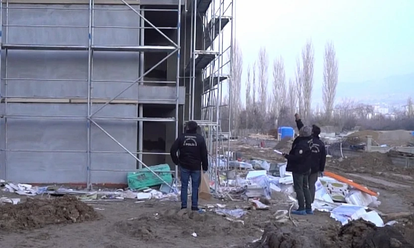 Şantiyede İş Kazası: 23 Yaşındaki İşçi Ameliyata Alındı