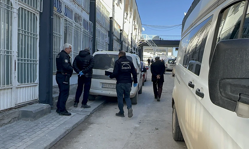 Şire Pazarında Silahlı Kavga: 2 Kişi Yaralandı