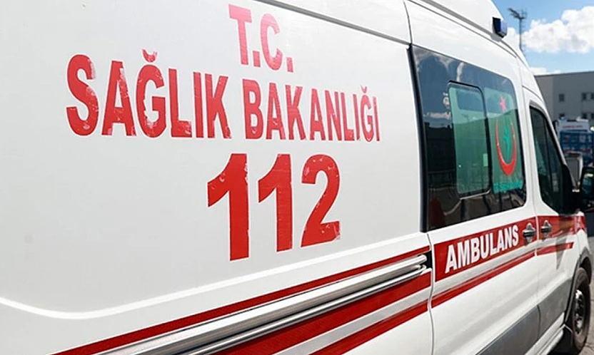 Tarım işçilerini taşıyan minibüs kaza yaptı: 14 yaralı