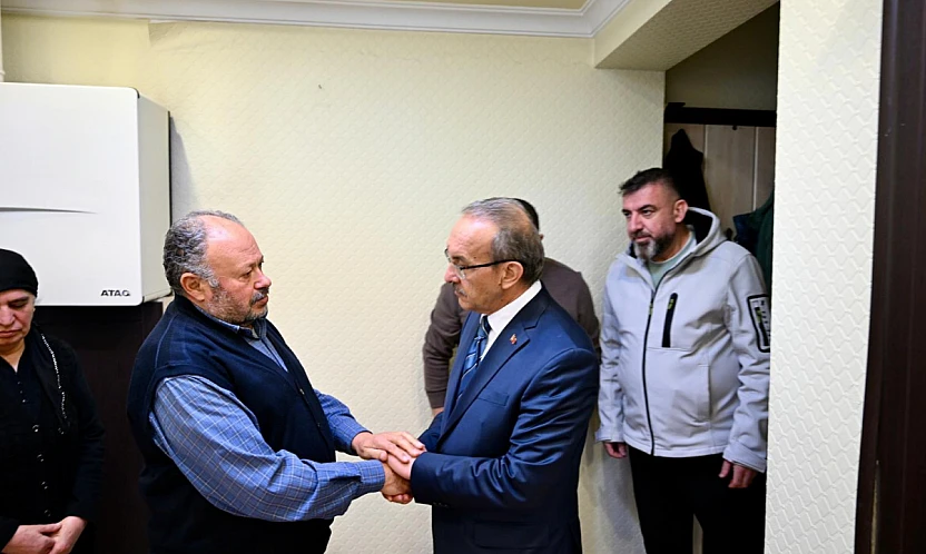 Vali Seddar Yavuz Depremde Yakınlarını Kaybeden Ailelerle Buluştu