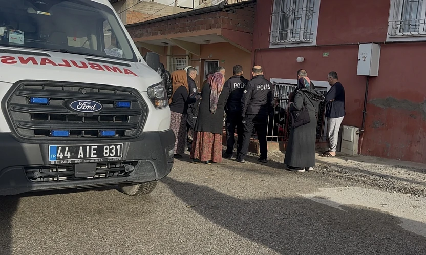 Yeşilyurt'ta Endişelendiren İhbar: Kapı Kırıldı, Ev Boş Çıktı