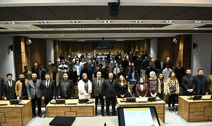 Yeşilyurt'ta Gençlerin Tercihi Yusuf Salih Tatar Oldu