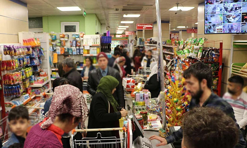 Yıllık Enflasyon Sınırlı Düşüş Bekleniyor: Ekim'de Yüzde 33,05'e Gerileyebilir