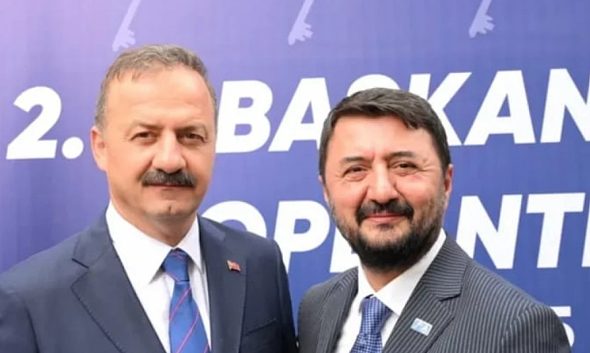 Zelyurt'tan Deprem Yıl Dönümünde Sert Mesaj: 'Bu Millet Kaderine Terk Edilemez'